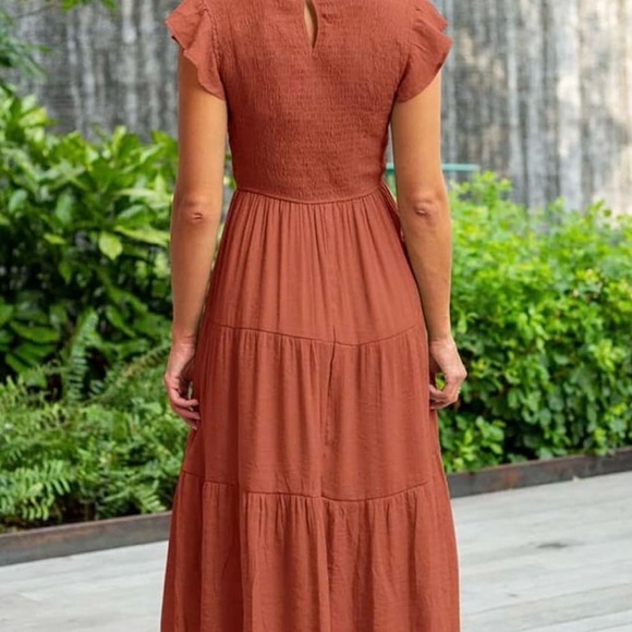 Summer Casual Flutter Crew Neck Smocked Elastic Waist Tiered Midi Dress - Picture 3 of 3